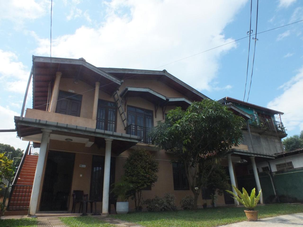 Hillsview Rest & Guest House Matale Exterior foto