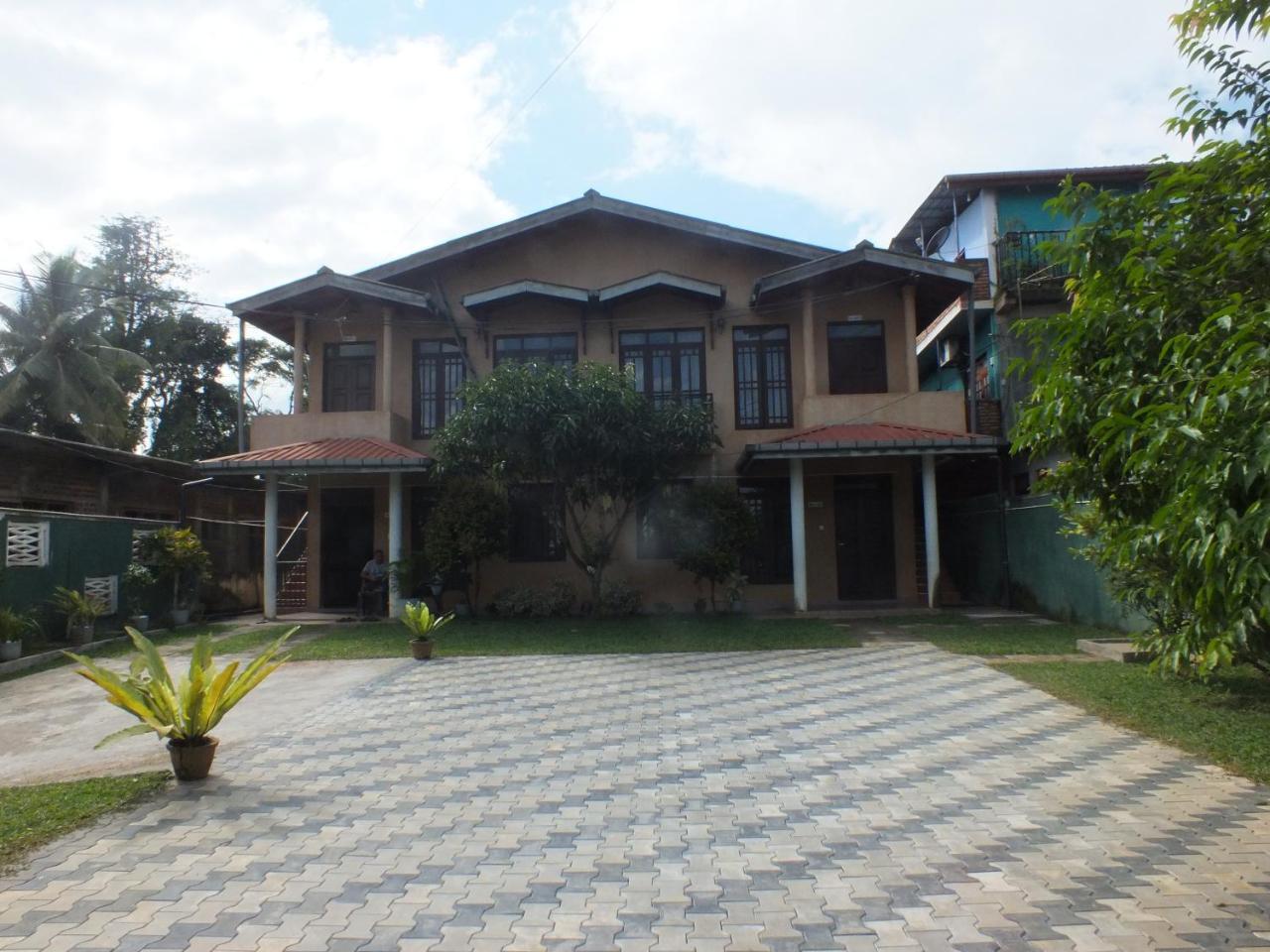 Hillsview Rest & Guest House Matale Exterior foto