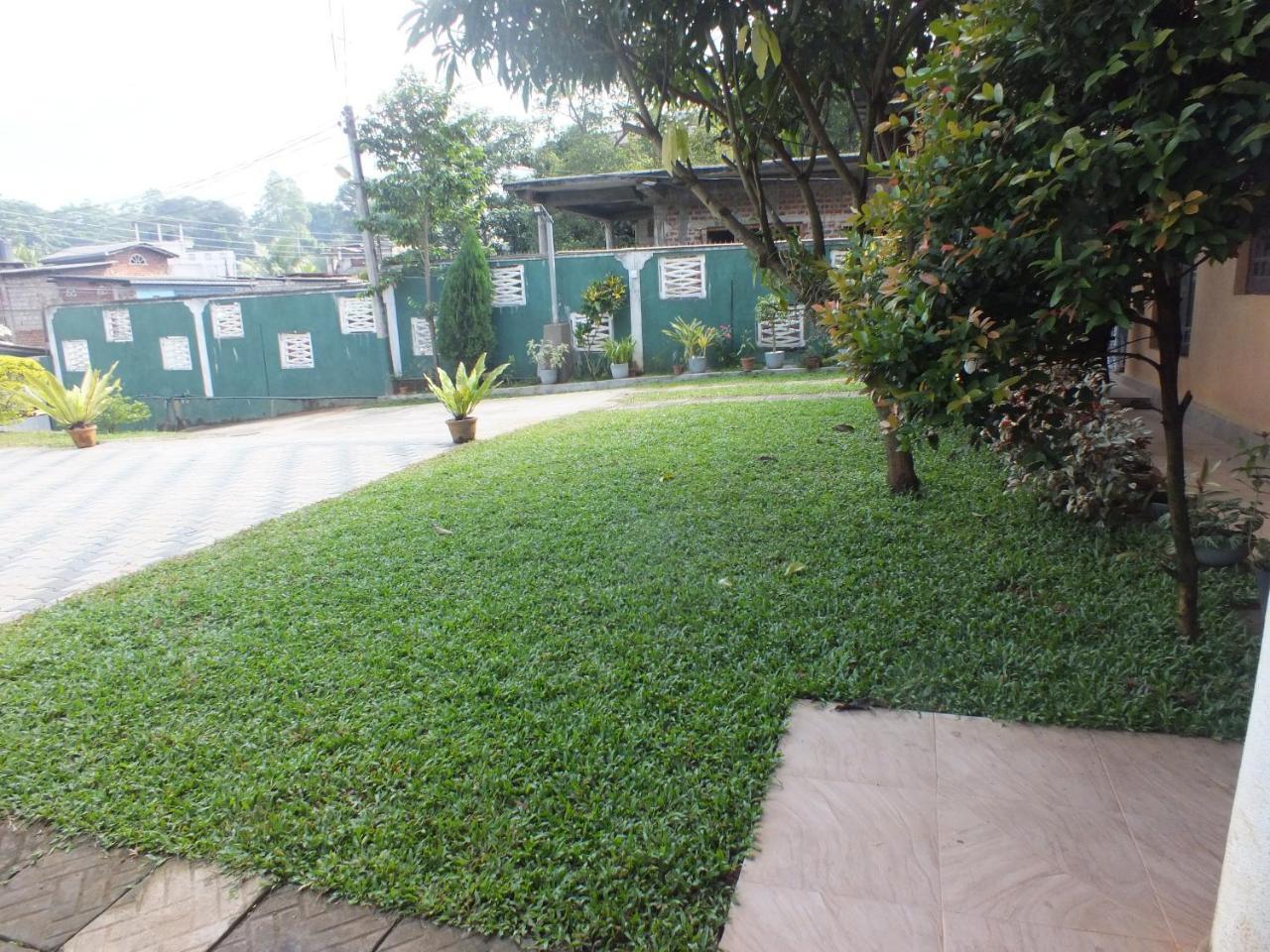 Hillsview Rest & Guest House Matale Exterior foto